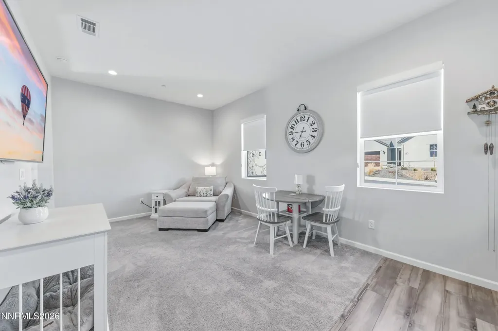 2958 Murrelet Sparks NV 89441
