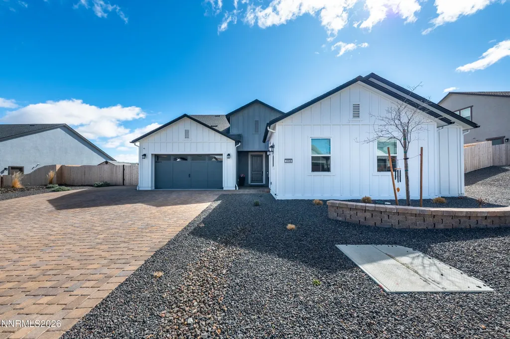 2958 Murrelet Sparks NV 89441