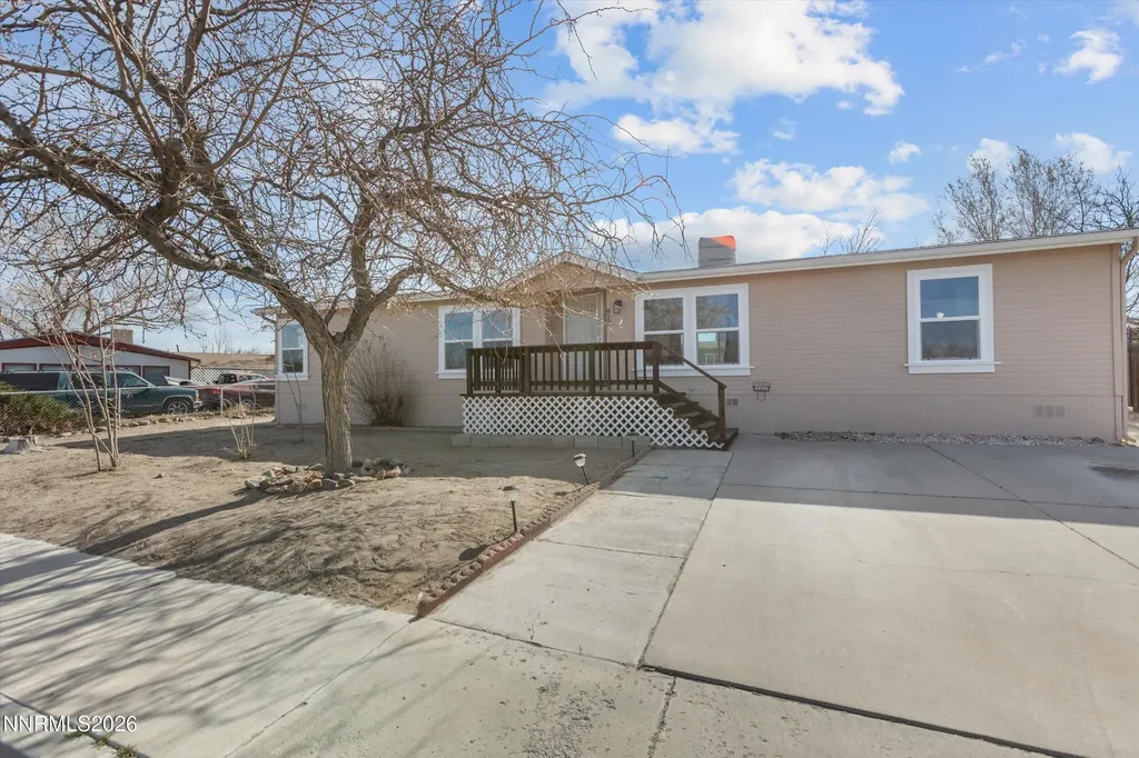917 Opal Fernley NV 89408