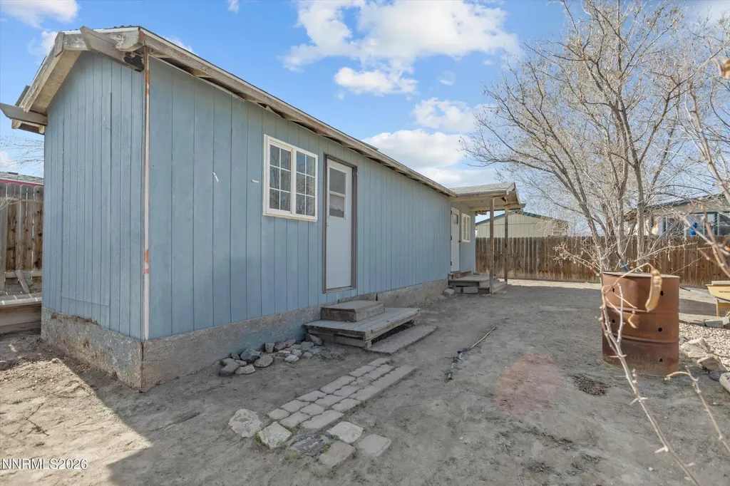 917 Opal Fernley NV 89408