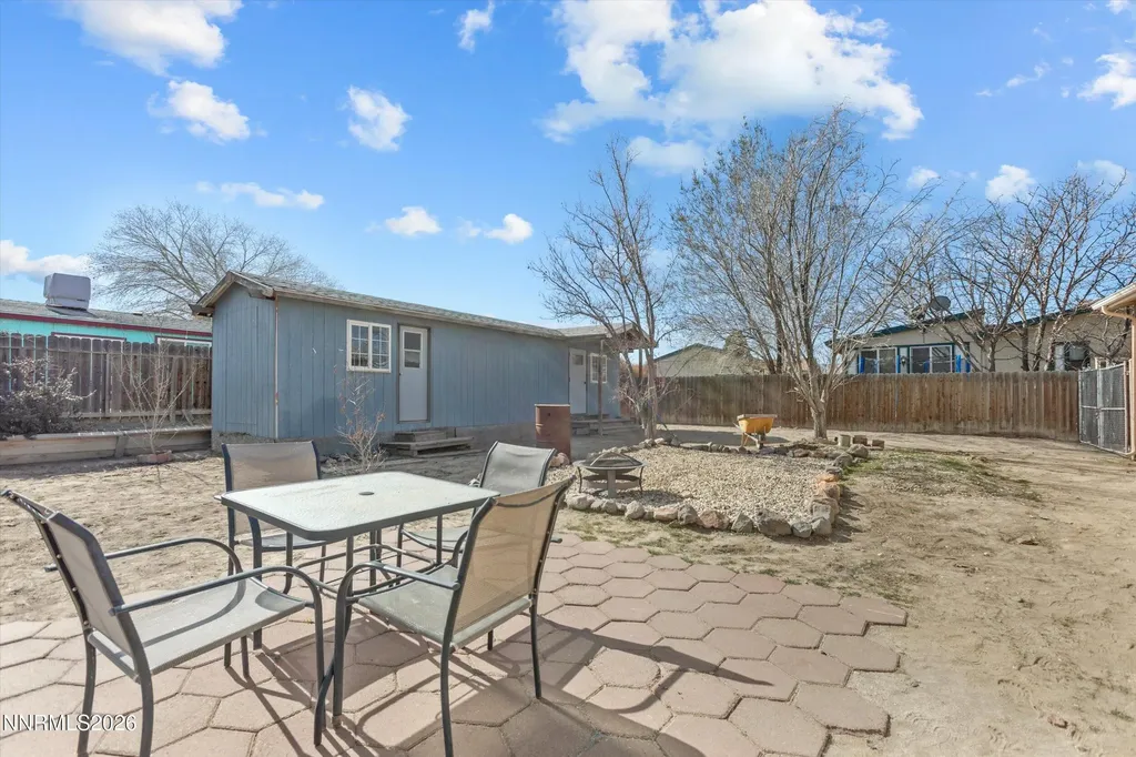 917 Opal Fernley NV 89408