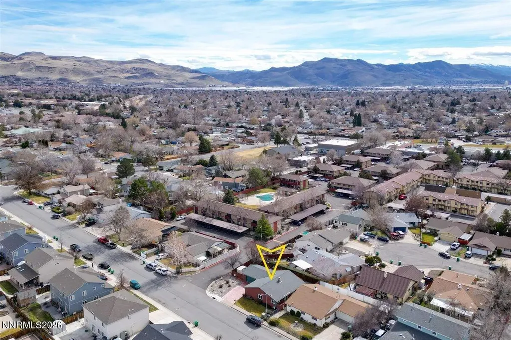 729 Palmwood Sparks NV 89434
