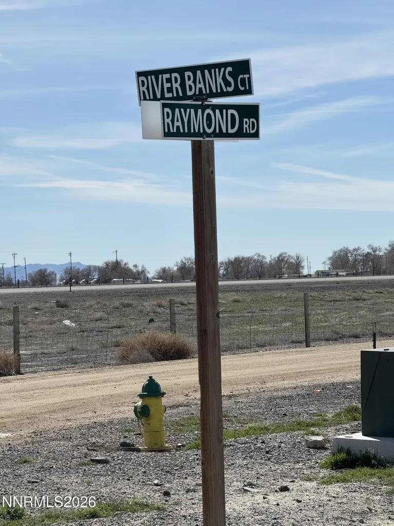 38 River Banks Lovelock NV 89419