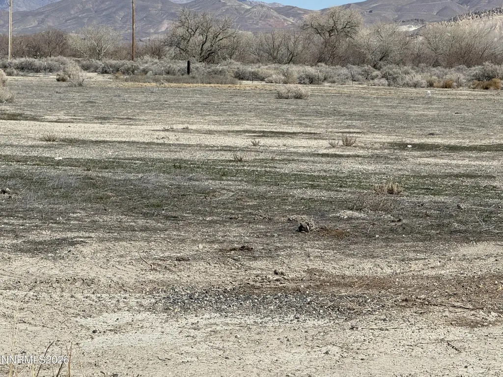 38 River Banks Lovelock NV 89419