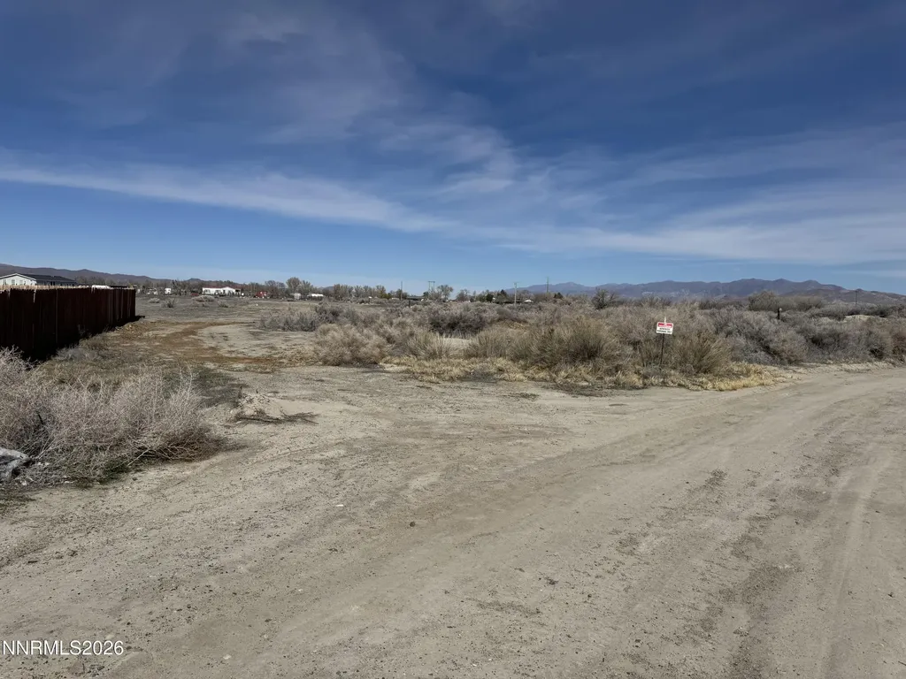38 River Banks Lovelock NV 89419