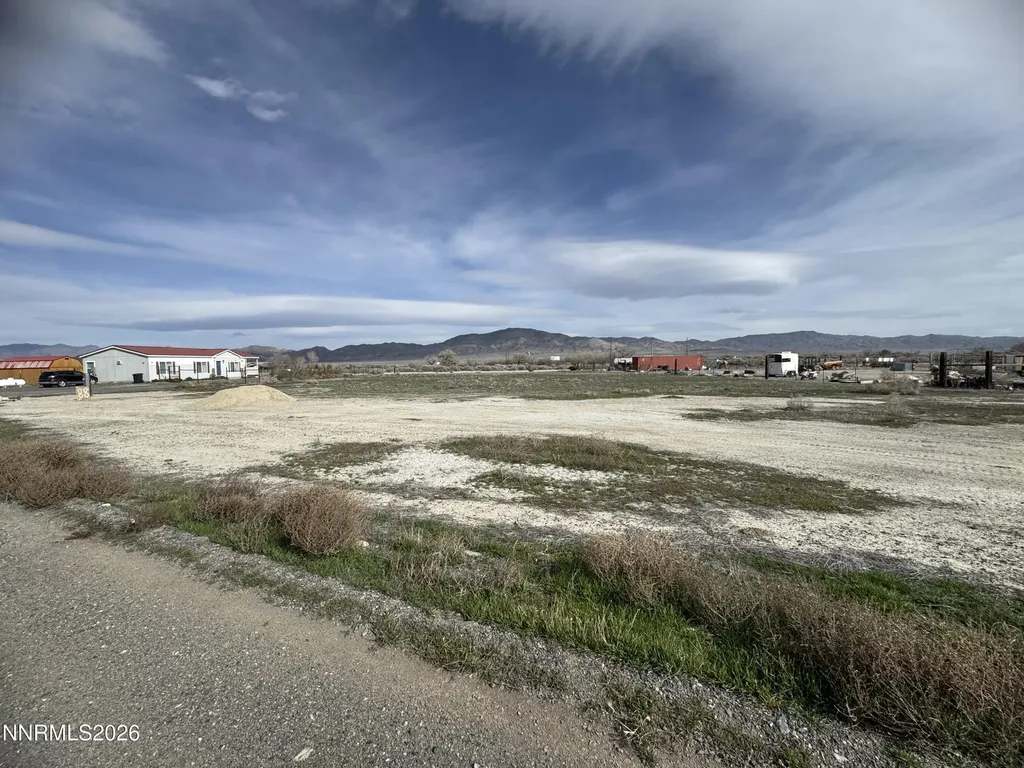 88 River Banks Lovelock NV 89419