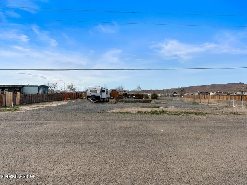 2765 Rawhide Silver Springs NV 89429