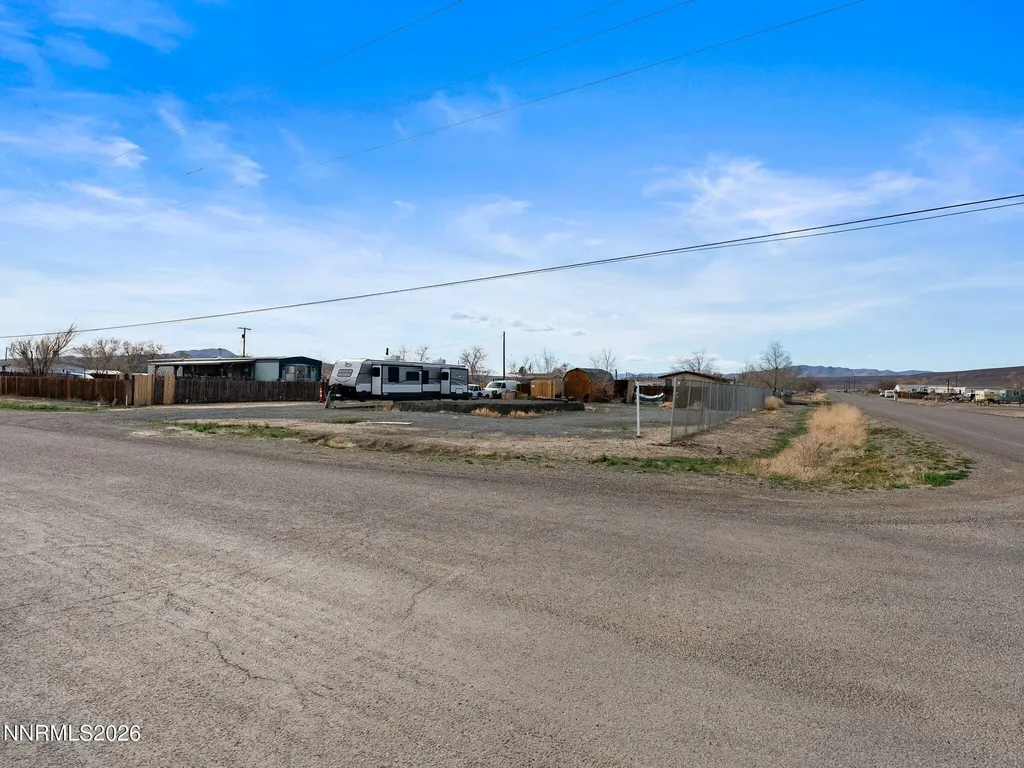 2765 Rawhide Silver Springs NV 89429