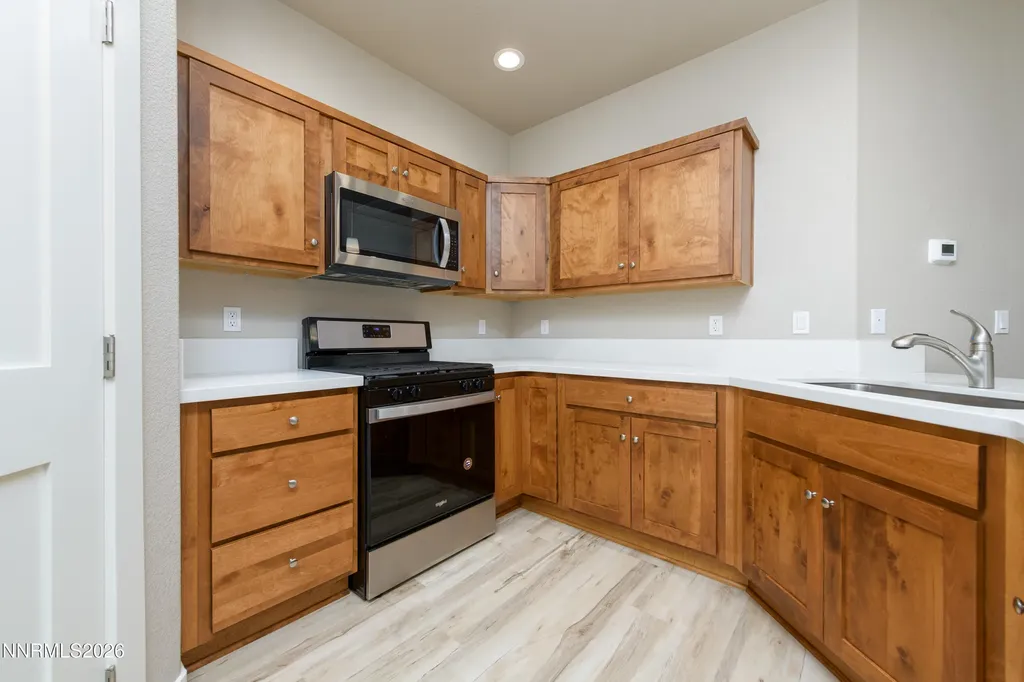 1142 Montevideo Minden NV 89423