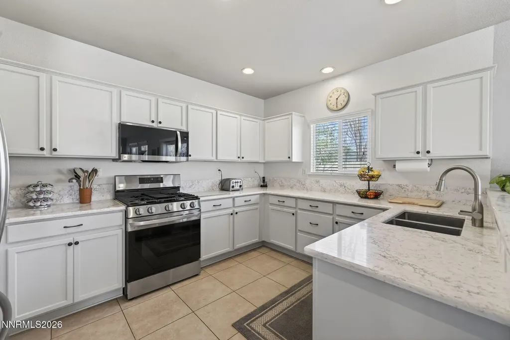 1348 Chichester Gardnerville NV 89410