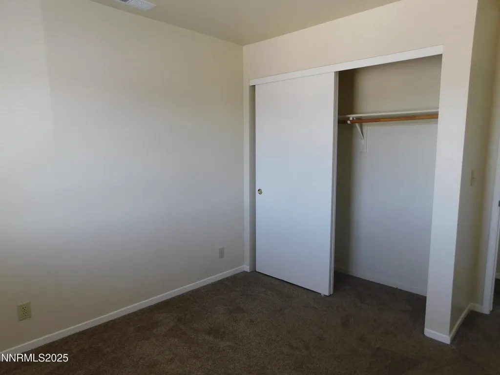240 Serpa Fallon NV 89406