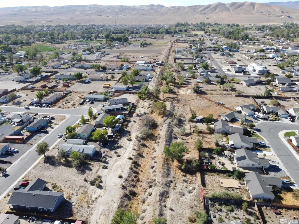 698 Jenny's Fernley NV 89408