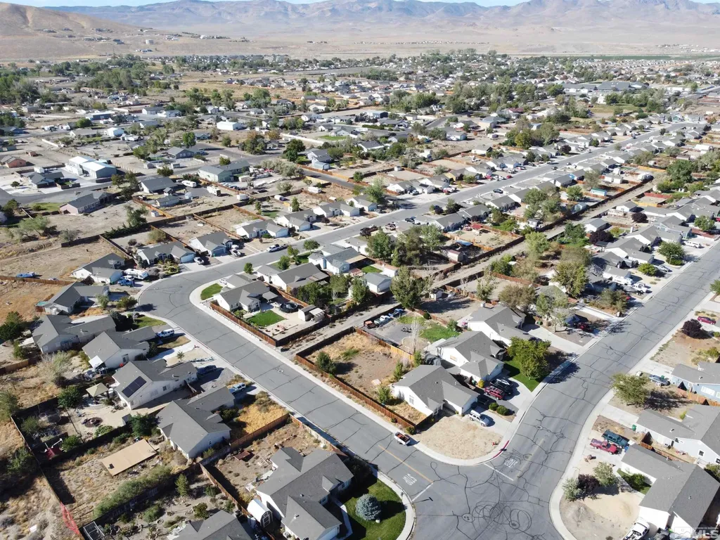 698 Jenny's Fernley NV 89408