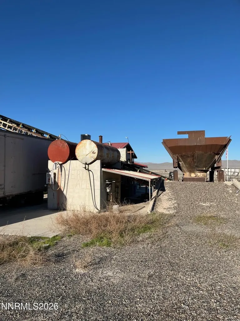 22175 Summit Lake Lovelock NV 89419