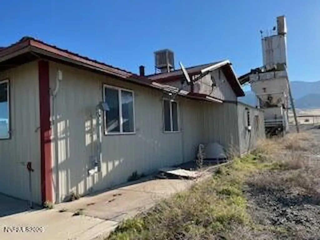 22175 Summit Lake Lovelock NV 89419