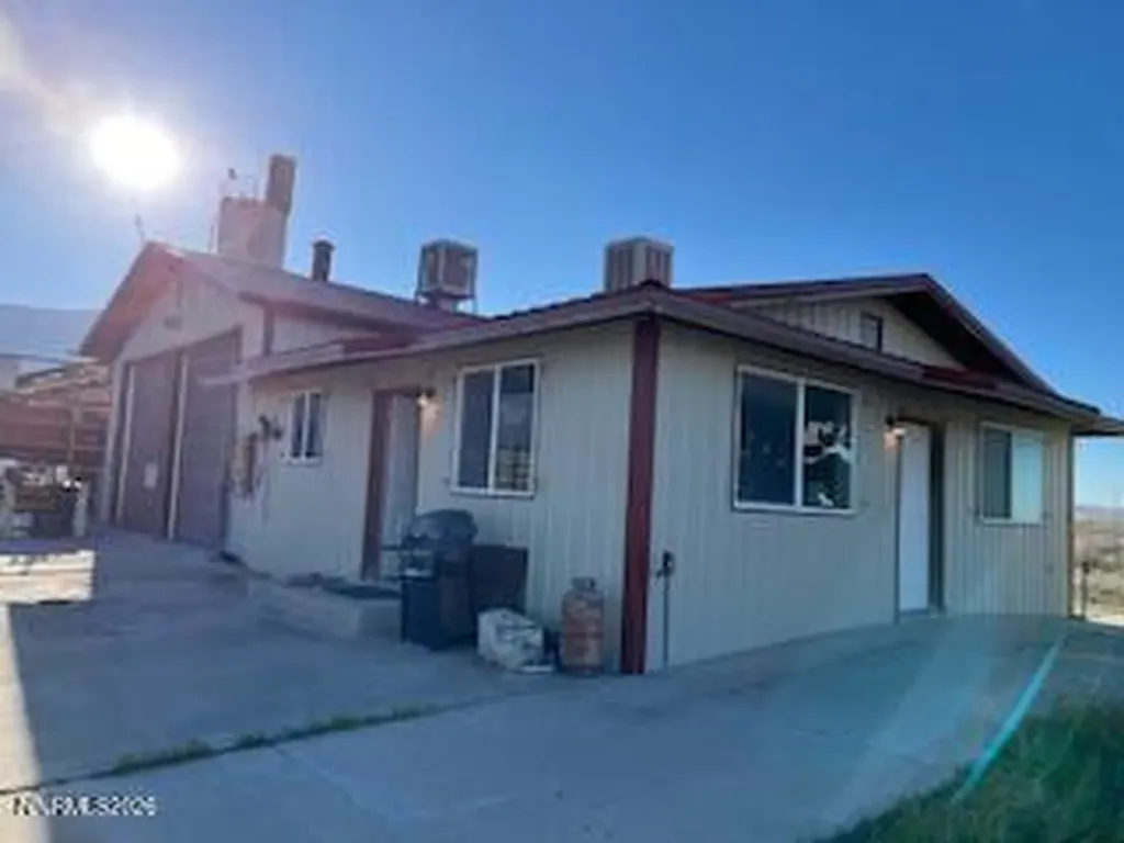 22175 Summit Lake Lovelock NV 89419