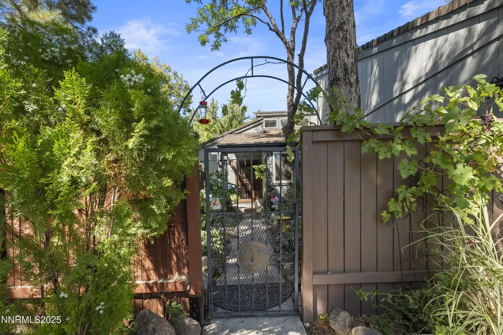6435 Meadow Valley Reno NV 89519