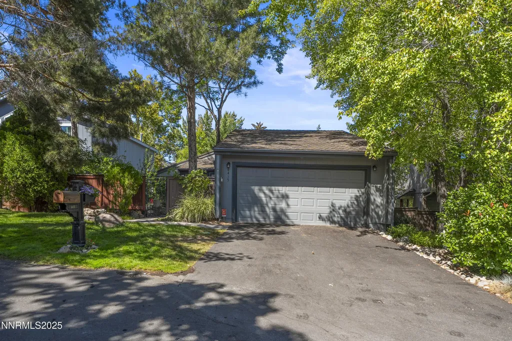 6435 Meadow Valley Reno NV 89519