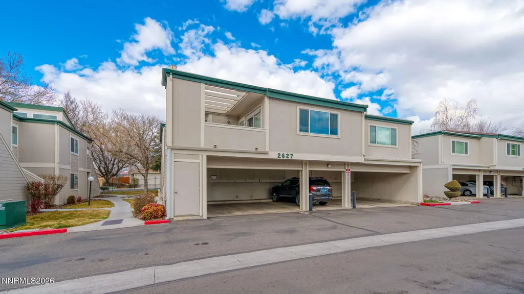 2627 Sunny Slope Sparks NV 89434