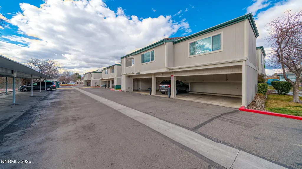 2627 Sunny Slope Sparks NV 89434