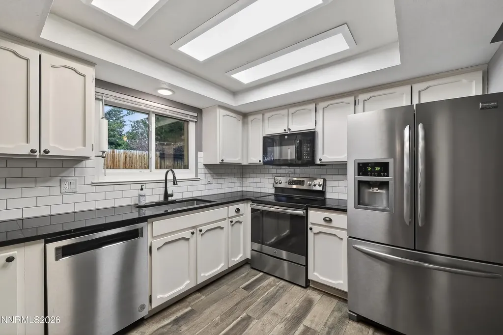 8211 Dixon Reno NV 89511