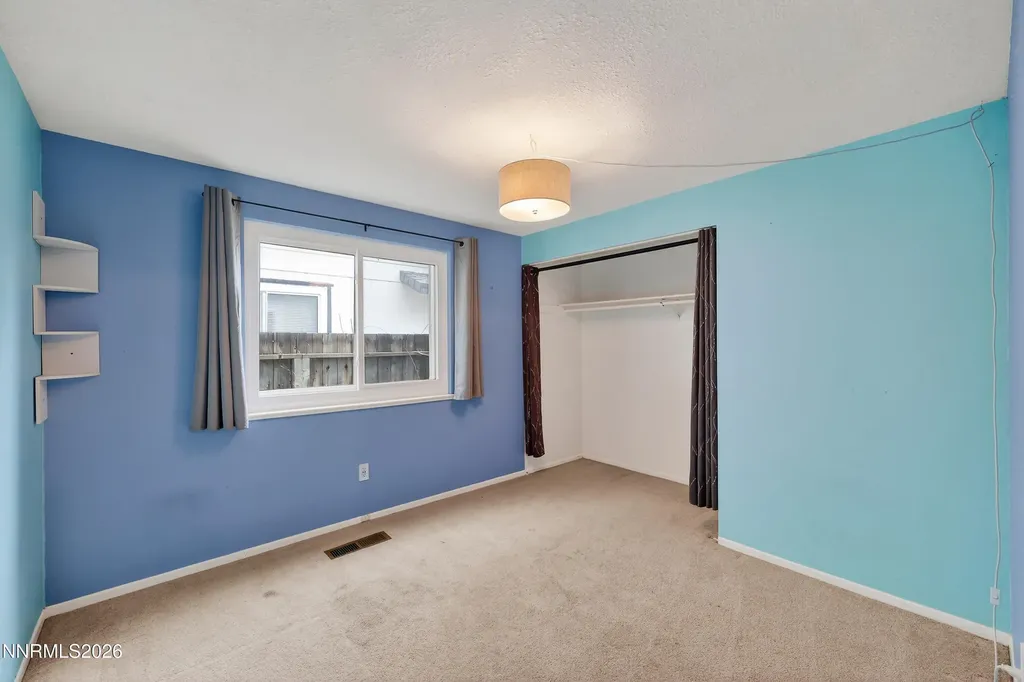 8211 Dixon Reno NV 89511