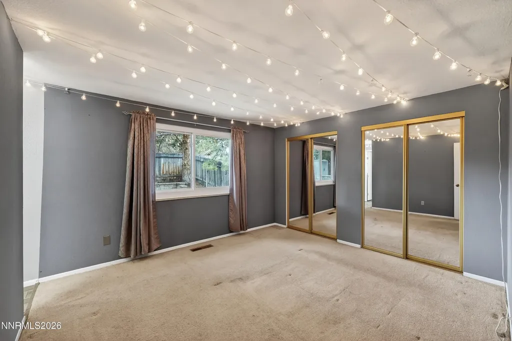 8211 Dixon Reno NV 89511