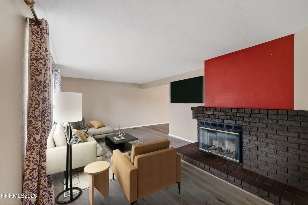 8211 Dixon Reno NV 89511
