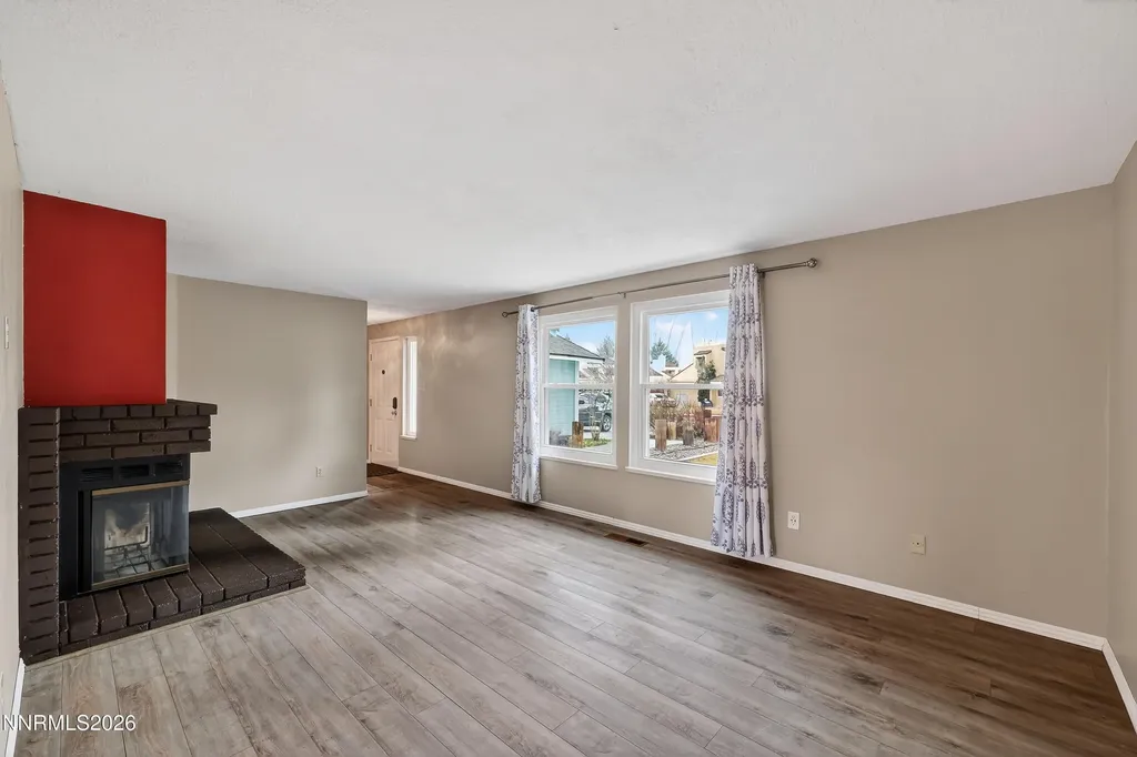 8211 Dixon Reno NV 89511