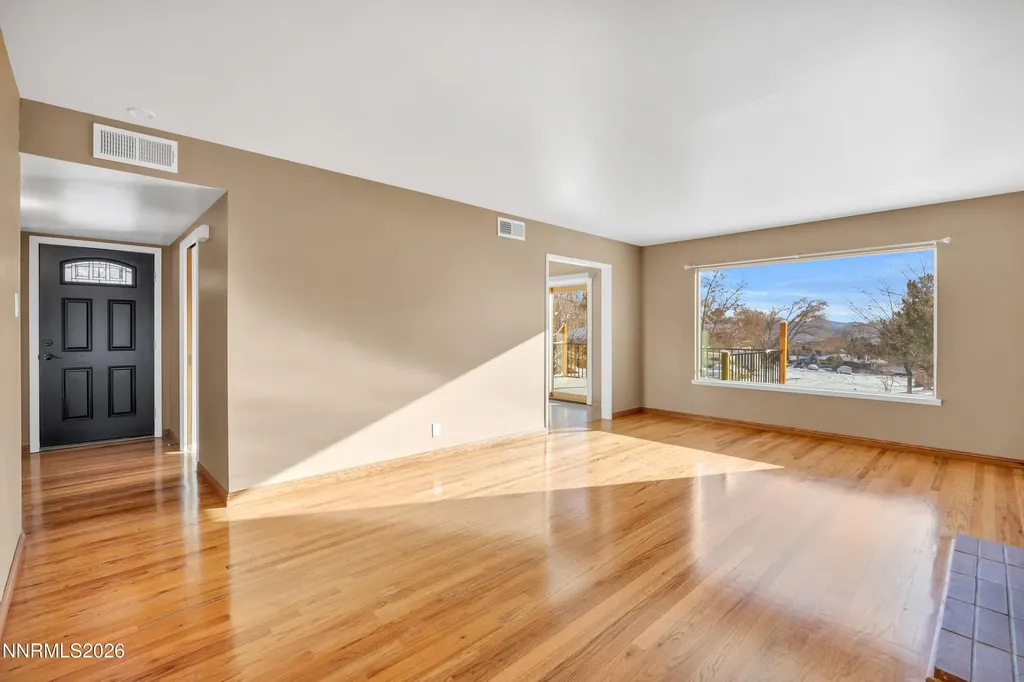 2295 Ellendale Reno NV 89503
