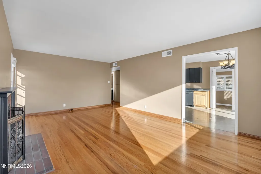 2295 Ellendale Reno NV 89503