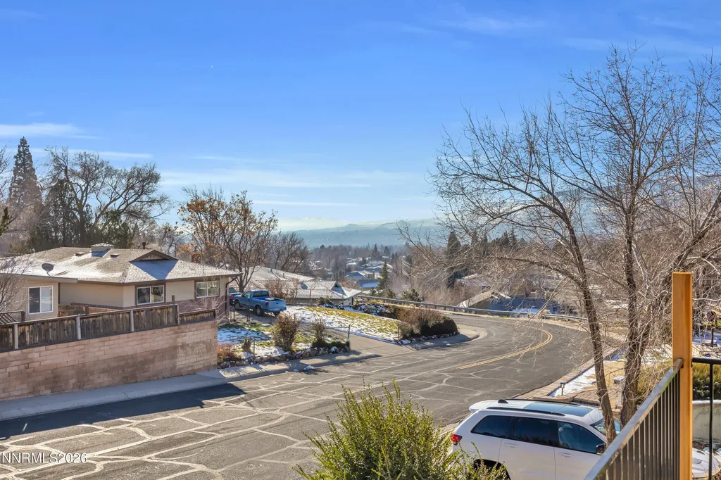 2295 Ellendale Reno NV 89503