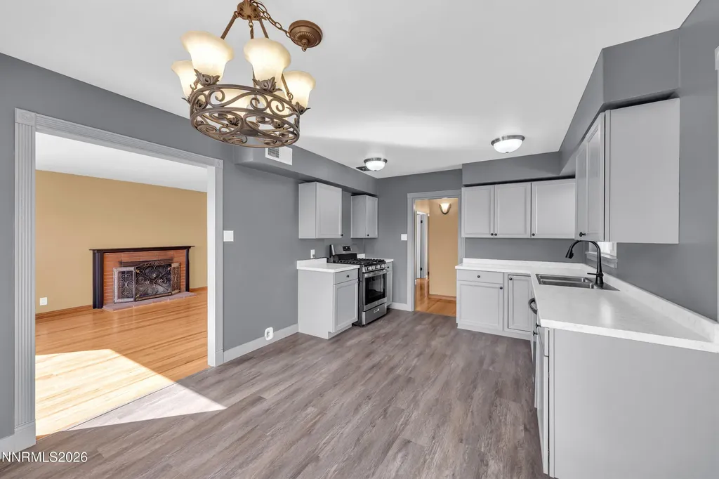 2295 Ellendale Reno NV 89503