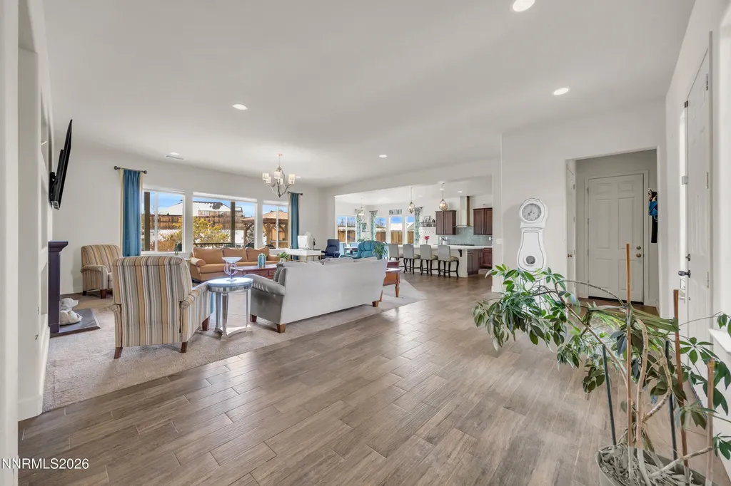 11880 Paradise Hills Sparks NV 89441