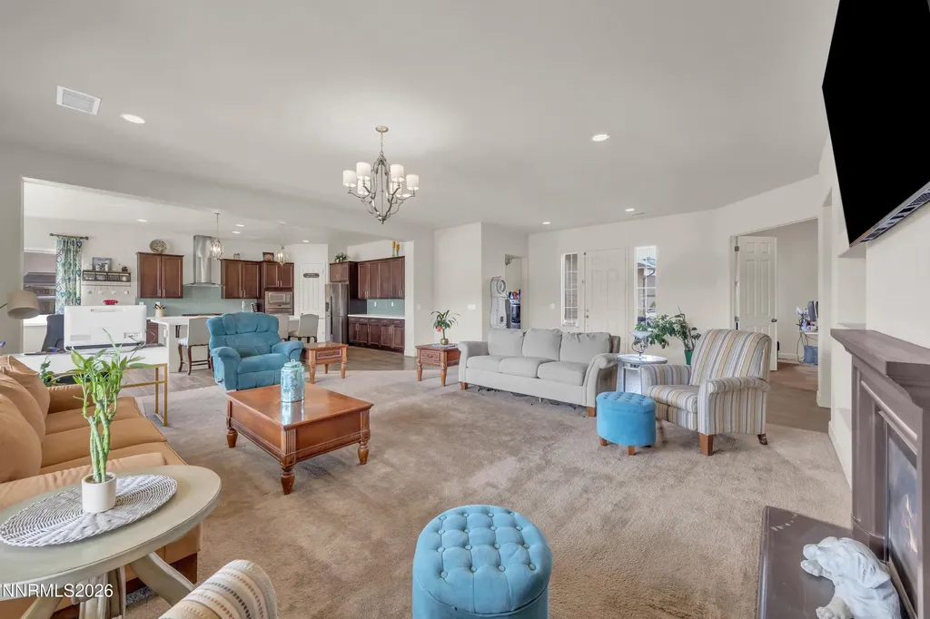 11880 Paradise Hills Sparks NV 89441