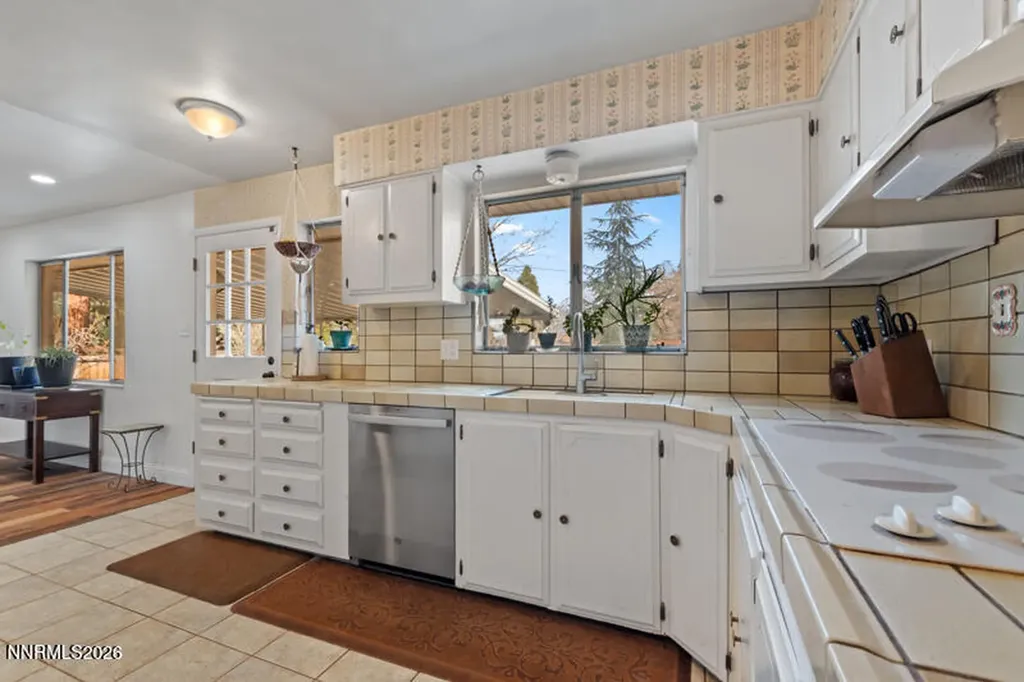 2100 Marsh Reno NV 89509