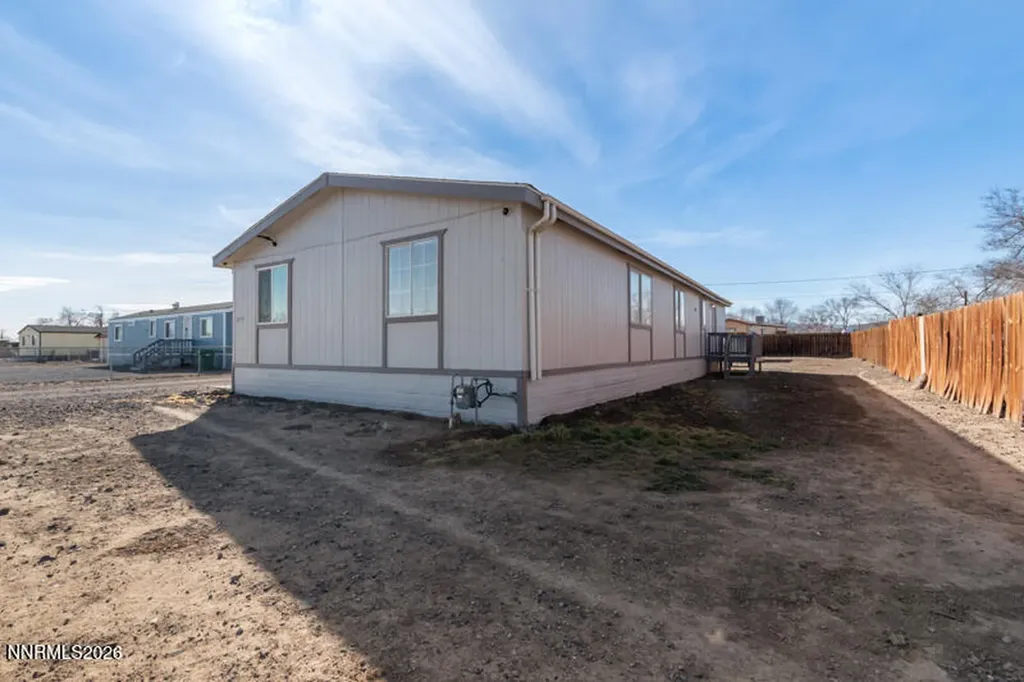 2575 Tonopah Silver Springs NV 89429