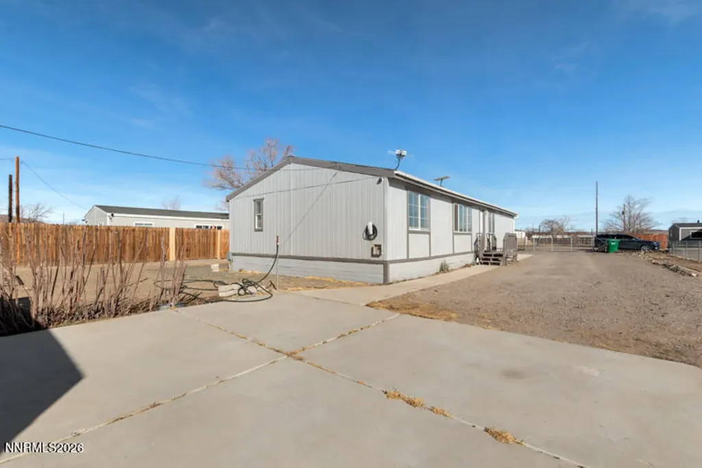 2575 Tonopah Silver Springs NV 89429