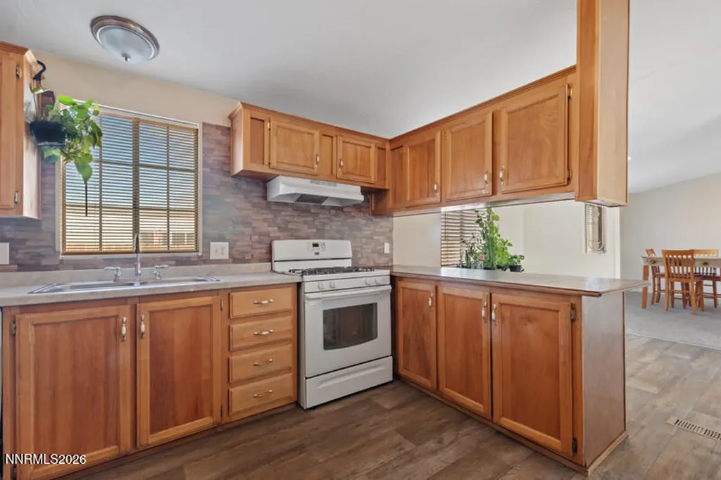 2575 Tonopah Silver Springs NV 89429