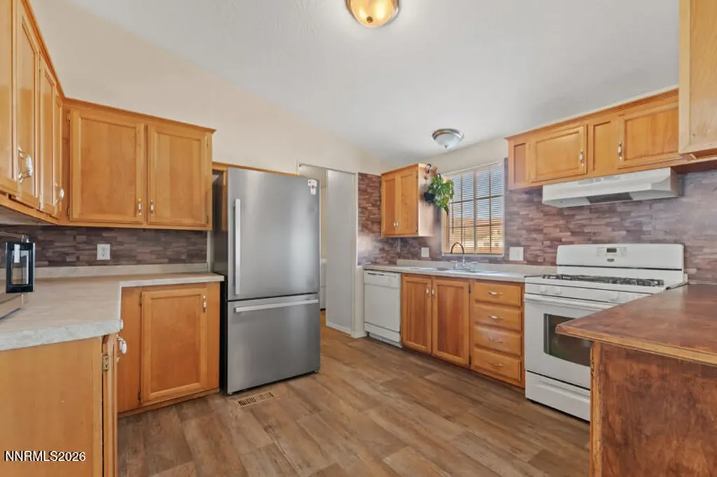 2575 Tonopah Silver Springs NV 89429