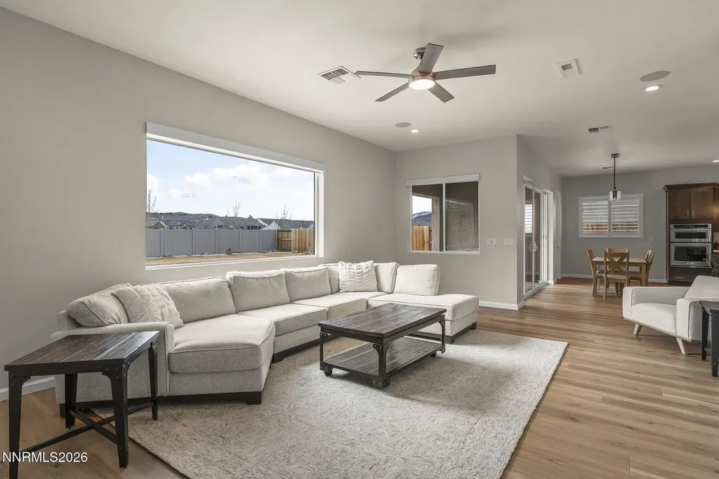 3016 Country Wind Reno NV 89521