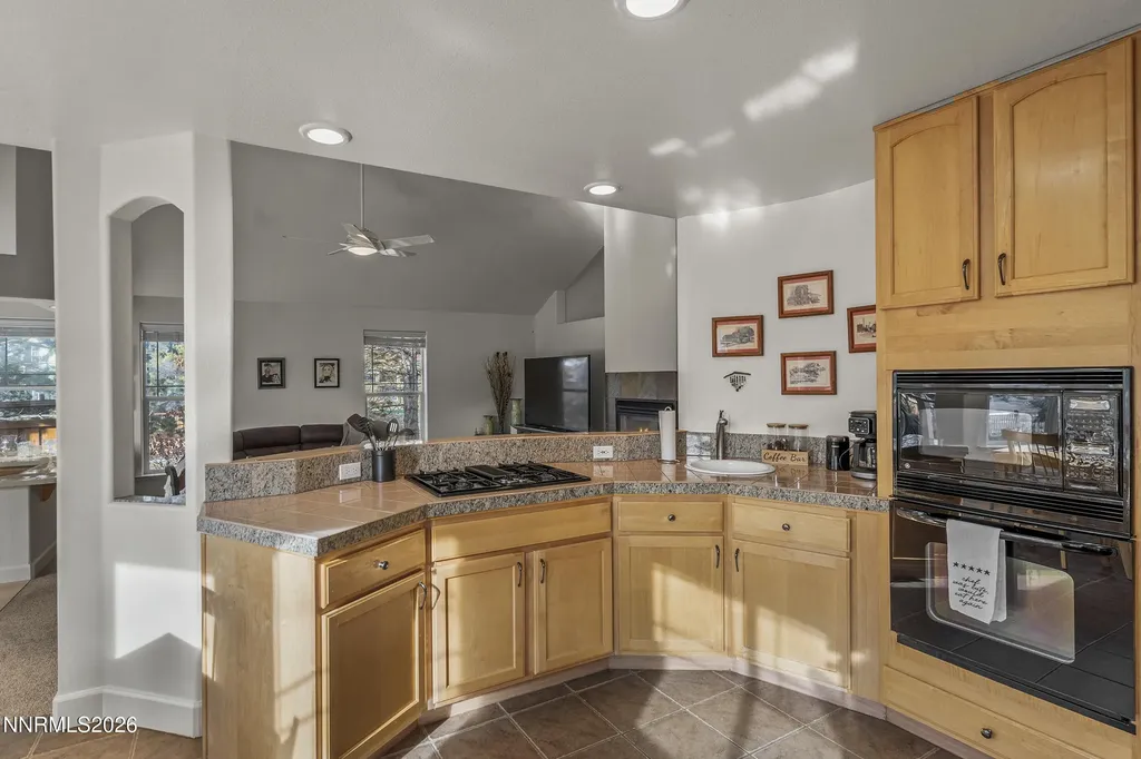 6397 Rey Del Sierra Sparks NV 89436