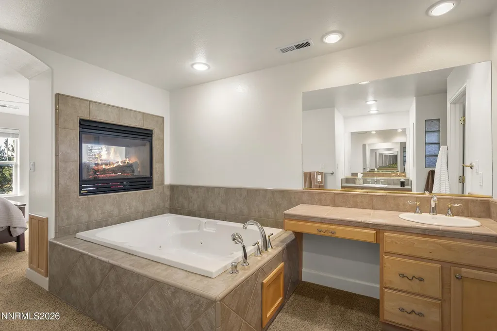 6397 Rey Del Sierra Sparks NV 89436