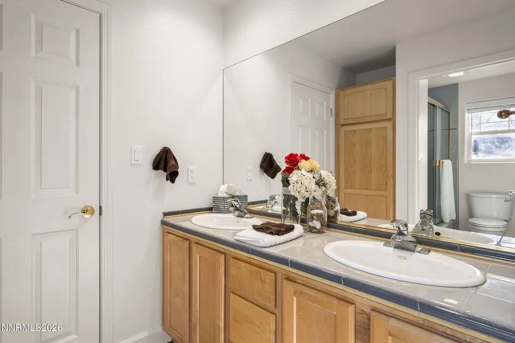 6397 Rey Del Sierra Sparks NV 89436