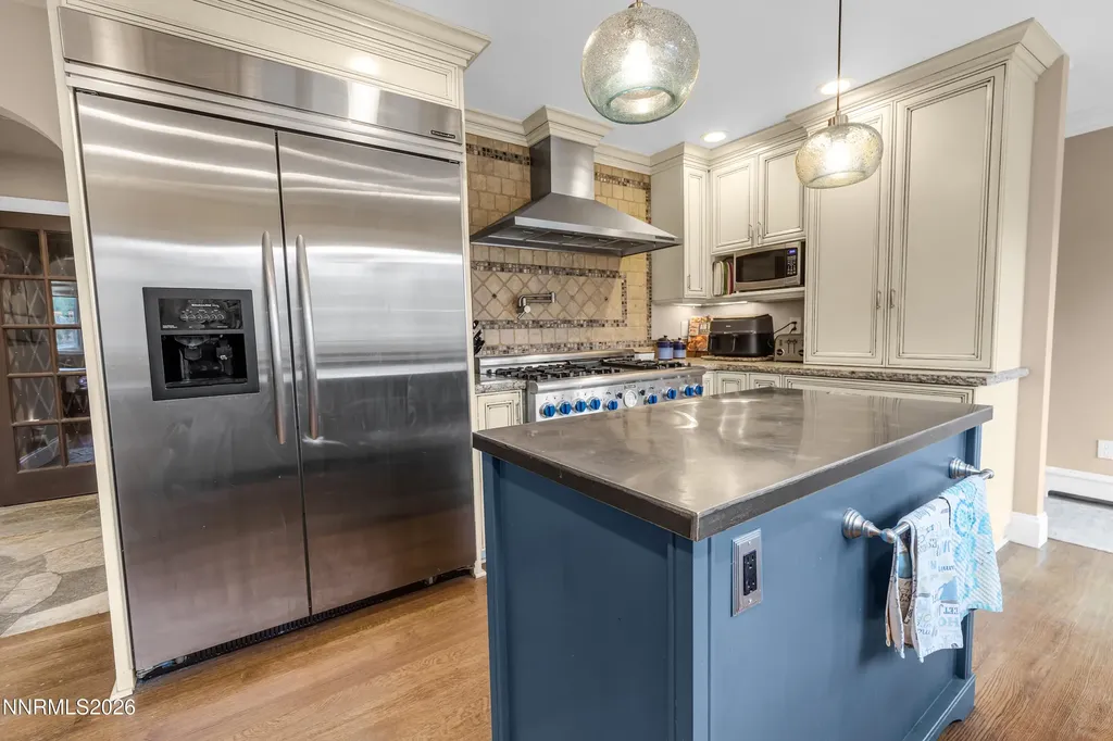 4260 Longknife Reno NV 89519