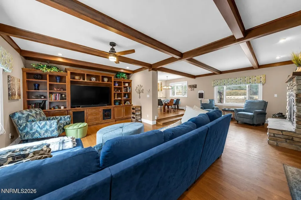 4260 Longknife Reno NV 89519