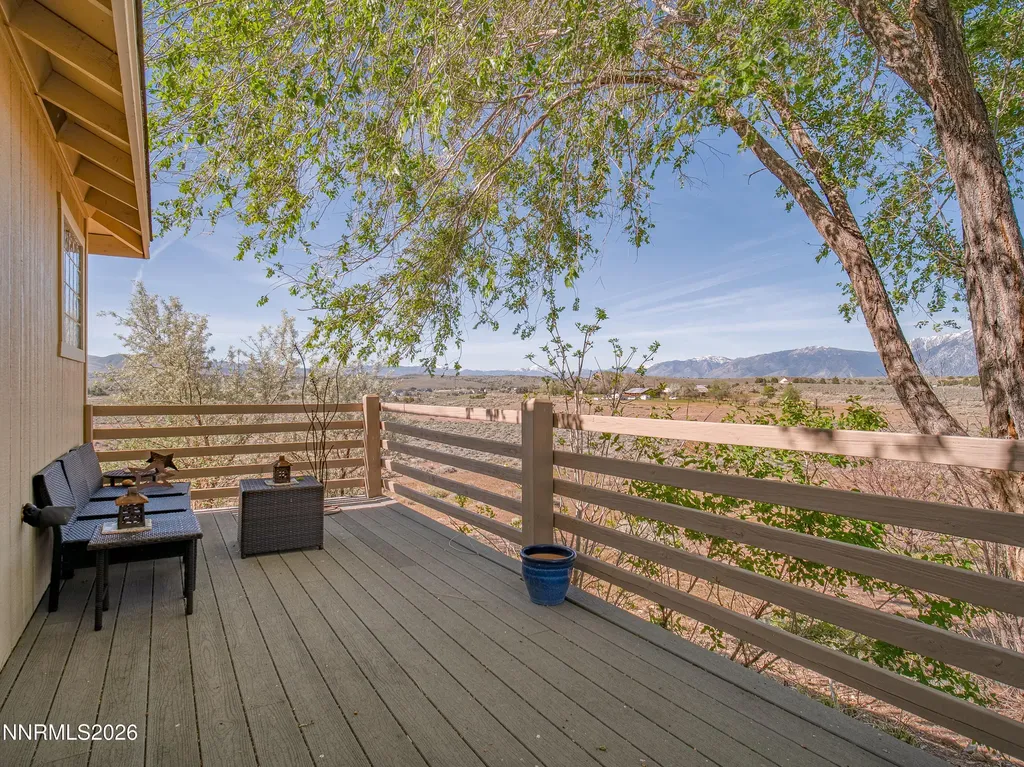 1568 Barker Gardnerville NV 89410