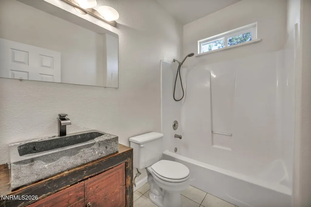 1568 Barker Gardnerville NV 89410