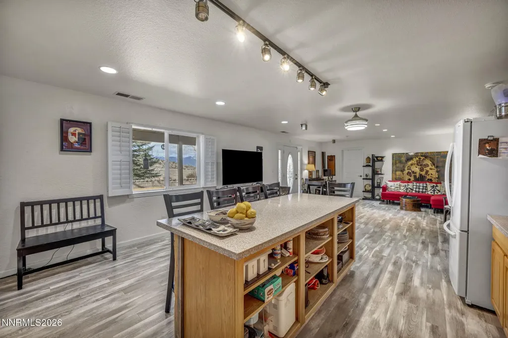 1568 Barker Gardnerville NV 89410