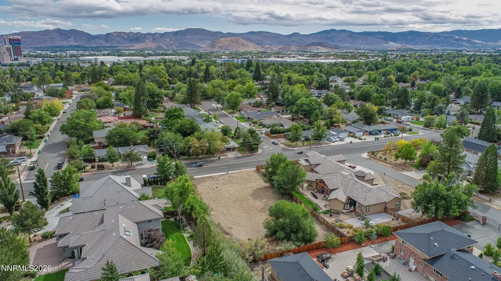 2 Lakeside Reno NV 89509